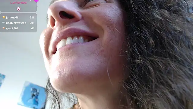 Snapshot of Squirtmania chatting on 01-30-25, 09:04 Squirtmania online show from 01-30-25, 09:04