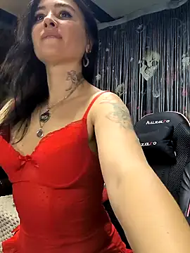 KikiXRed online show from 12-08-24, 04:50