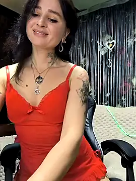 KikiXRed online show from 12-15-24, 04:59