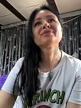 KikiXRed online show from 03-31-26, 09:21