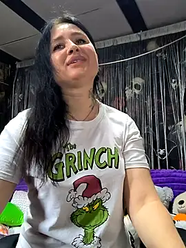 KikiXRed online show from 04-22-26, 05:21