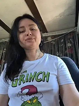 KikiXRed online show from 06-14-26, 10:17