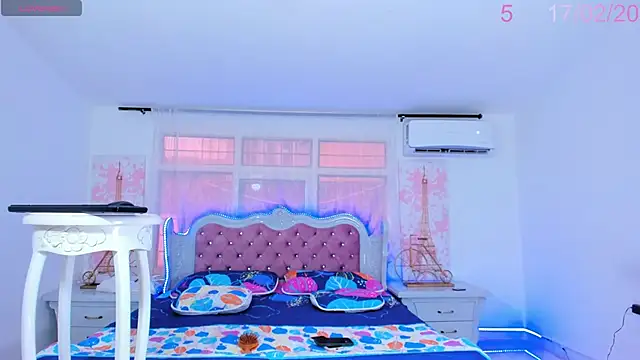 Snapshot of EmmaHills_Sex chatting on 02-17-25, 01:21 EmmaHills Sex online show from 02-17-25, 01:21