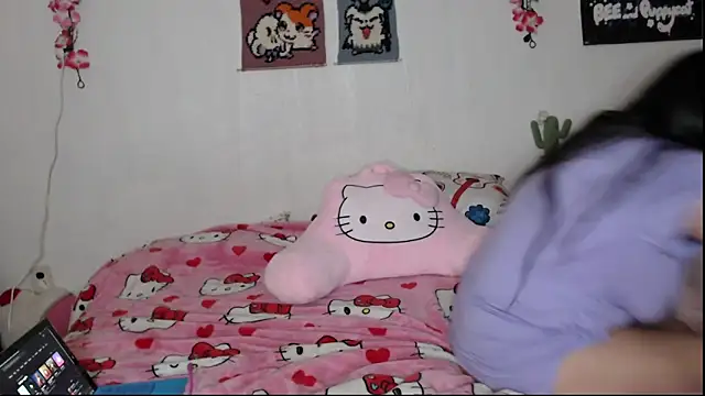 Cupcakecutie449 online show from 04-29-26, 09:35