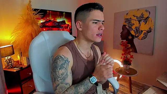 Snapshot of Matias_Murrier chatting on 01-15-25, 11:53 Matias Murrier online show from 01-15-25, 11:53