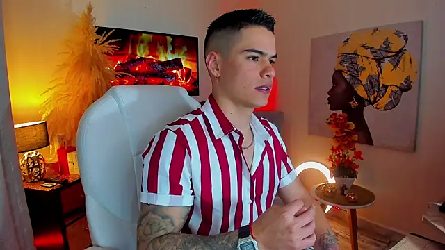 Snapshot of Matias_Murrier chatting on 01-25-25, 11:44 Matias Murrier online show from 01-25-25, 11:44