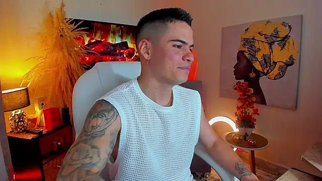 Snapshot of Matias_Murrier chatting on 01-31-25, 02:49 Matias Murrier online show from 01-31-25, 02:49