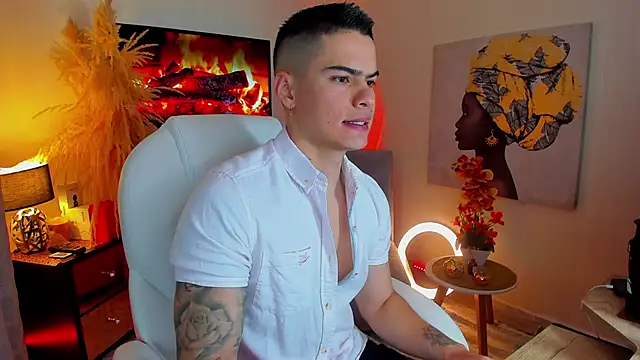 Snapshot of Matias_Murrier chatting on 02-07-25, 11:56 Matias Murrier online show from 02-07-25, 11:56