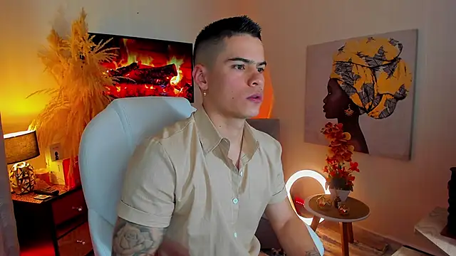 Snapshot of Matias_Murrier chatting on 02-08-25, 11:33 Matias Murrier online show from 02-08-25, 11:33