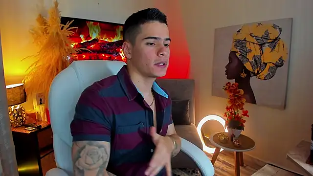 Snapshot of Matias_Murrier chatting on 02-13-25, 11:50 Matias Murrier online show from 02-13-25, 11:50