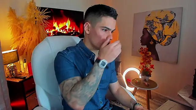 Snapshot of Matias_Murrier chatting on 03-10-25, 11:42 Matias Murrier online show from 03-10-25, 11:42