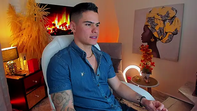 Snapshot of Matias_Murrier chatting on 03-10-25, 02:48 Matias Murrier online show from 03-10-25, 02:48