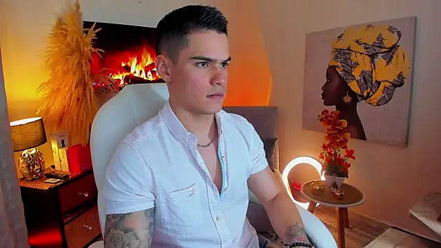 Snapshot of Matias_Murrier chatting on 03-13-25, 02:55 Matias Murrier online show from 03-13-25, 02:55