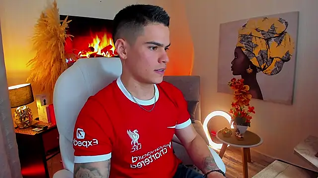 Snapshot of Matias_Murrier chatting on 03-17-25, 03:07 Matias Murrier online show from 03-17-25, 03:07