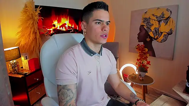 Snapshot of Matias_Murrier chatting on 03-20-25, 11:38 Matias Murrier online show from 03-20-25, 11:38