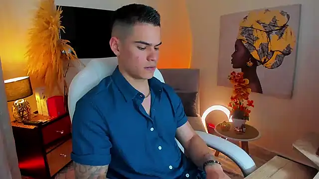 Snapshot of Matias_Murrier chatting on 03-22-25, 02:47 Matias Murrier online show from 03-22-25, 02:47