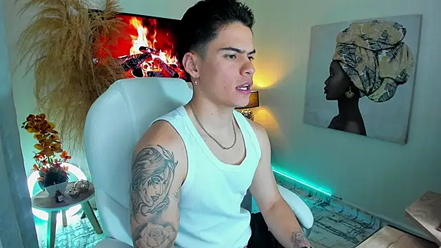 Snapshot of Matias_Murrier chatting on 09-15-25, 11:43 Matias Murrier online show from 09-15-25, 11:43