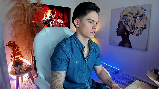 Snapshot of Matias_Murrier chatting on 10-08-25, 11:41 Matias Murrier online show from 10-08-25, 11:41