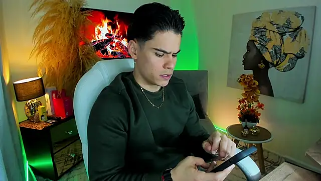 Snapshot of Matias_Murrier chatting on 11-19-25, 11:32 Matias Murrier online show from 11-19-25, 11:32