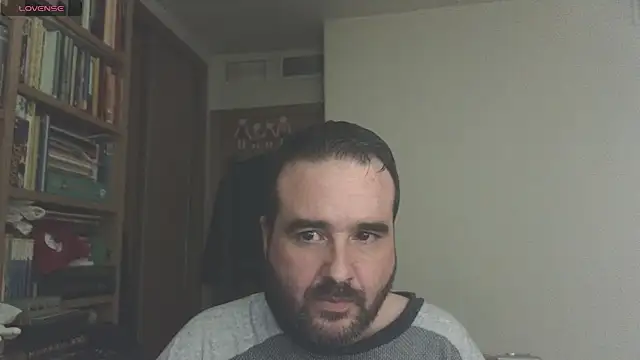 curiosillo83 online show from 03-18-25, 05:21