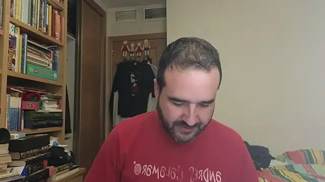 curiosillo83 online show from 10-22-25, 02:39