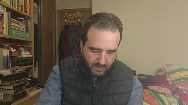 curiosillo83 online show from 02-15-26, 07:54