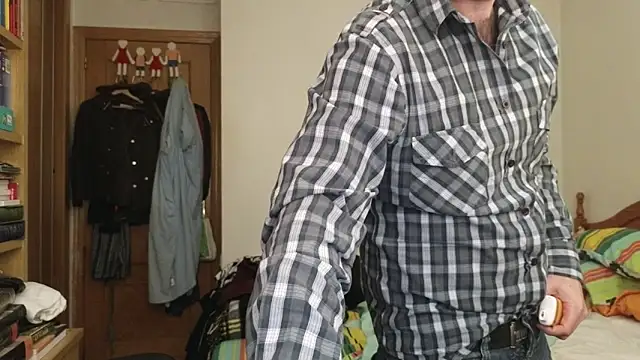 curiosillo83 online show from 04-27-26, 03:10