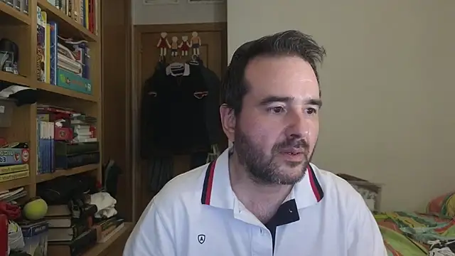 Snapshot of curiosillo83 chatting on 05-30-26, 04:59 curiosillo83 online show from 05-30-26, 04:59