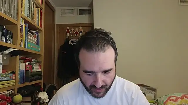 Snapshot of curiosillo83 chatting on 06-09-26, 04:07 curiosillo83 online show from 06-09-26, 04:07