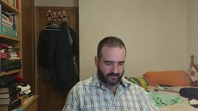 curiosillo83 online show from 07-23-26, 01:42