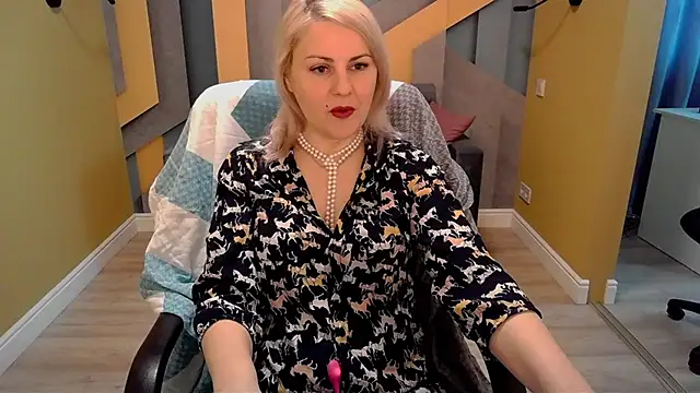 Candy Long online show from 03-04-25, 06:26