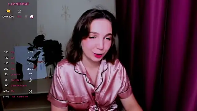 KindHazelHere  online show from 03-22-25, 08:15