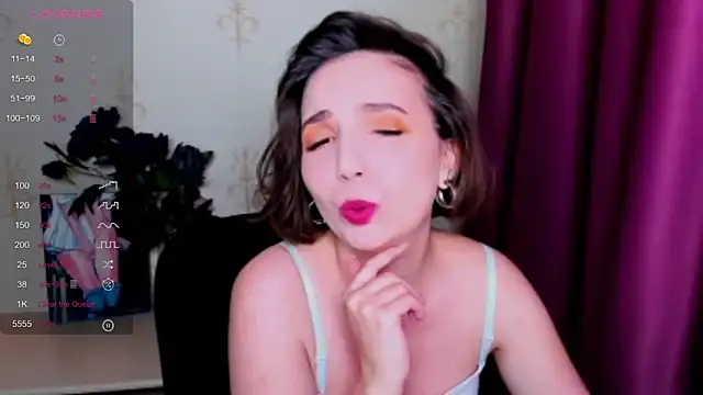 KindHazelHere  online show from 09-26-25, 04:11