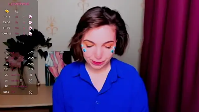 KindHazelHere  online show from 10-12-25, 09:19