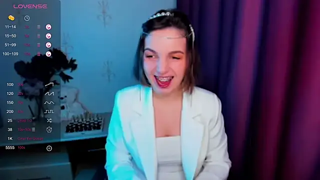 KindHazelHere  online show from 12-04-25, 12:31