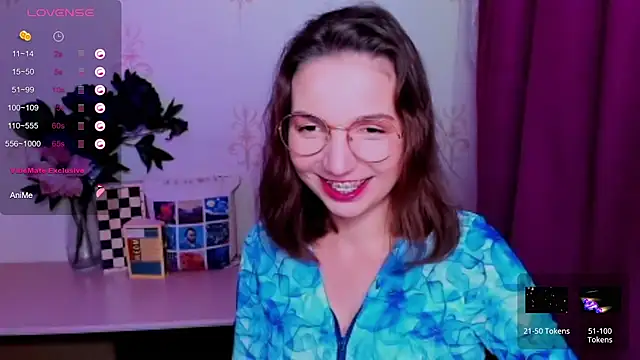 KindHazelHere  online show from 07-12-26, 04:14