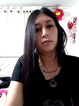 Giuliana90 online show from 03-25-26, 03:45