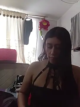 Snapshot of Giuliana90 chatting on 05-22-26, 05:29 Giuliana90 online show from 05-22-26, 05:29