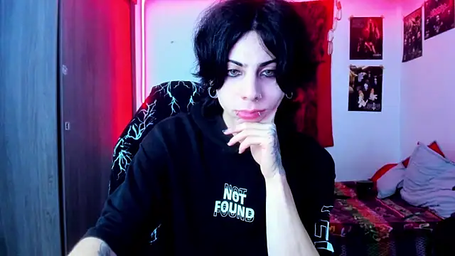 Snapshot of dussk_ chatting on 02-08-25, 07:04 dussk online show from 02-08-25, 07:04