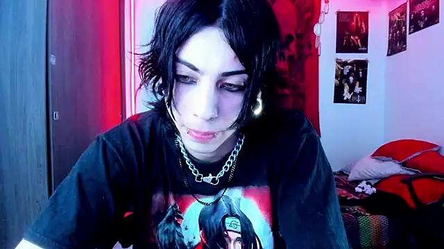 Snapshot of dussk_ chatting on 02-13-25, 06:41 dussk online show from 02-13-25, 06:41