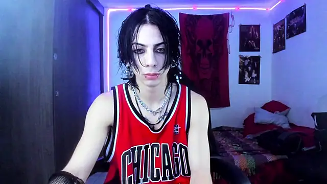 Snapshot of dussk_ chatting on 03-03-25, 05:31 dussk online show from 03-03-25, 05:31