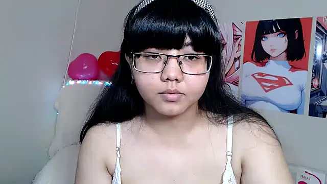 Snapshot of Moertomlly chatting on 02-27-25, 06:40 Moertomlly online show from 02-27-25, 06:40