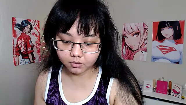 Snapshot of Moertomlly chatting on 09-09-25, 05:18 Moertomlly online show from 09-09-25, 05:18