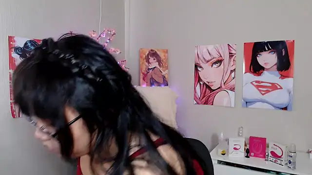 Snapshot of Moertomlly chatting on 09-12-25, 05:40 Moertomlly online show from 09-12-25, 05:40