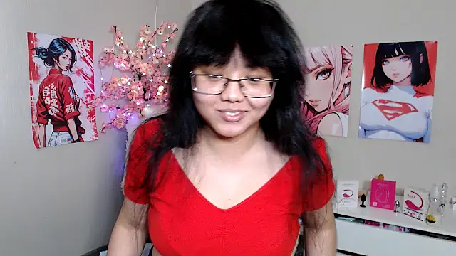 Snapshot of Moertomlly chatting on 09-13-25, 04:01 Moertomlly online show from 09-13-25, 04:01