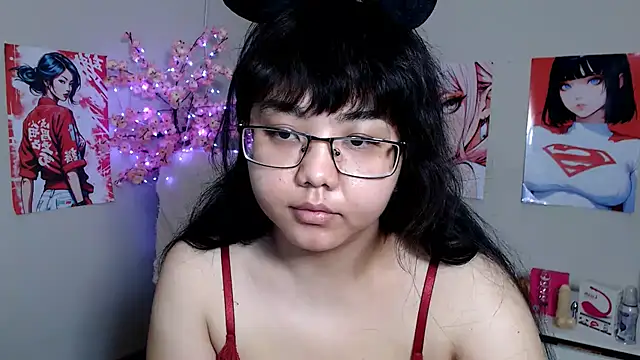 Snapshot of Moertomlly chatting on 11-04-25, 04:11 Moertomlly online show from 11-04-25, 04:11