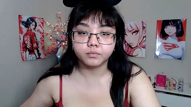 Snapshot of Moertomlly chatting on 12-03-25, 03:36 Moertomlly online show from 12-03-25, 03:36