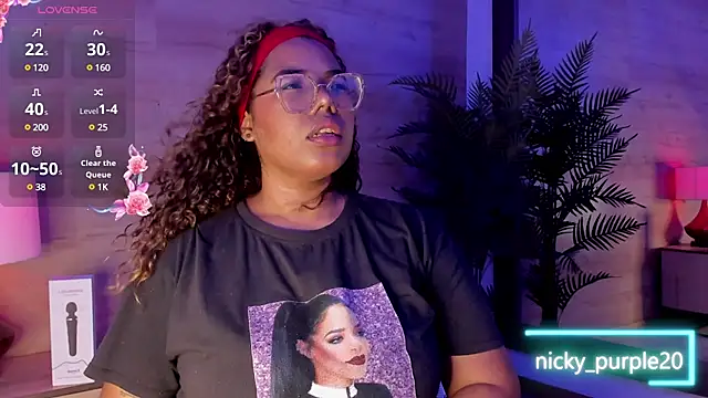  nickypurple  online show from 02-04-25, 12:11