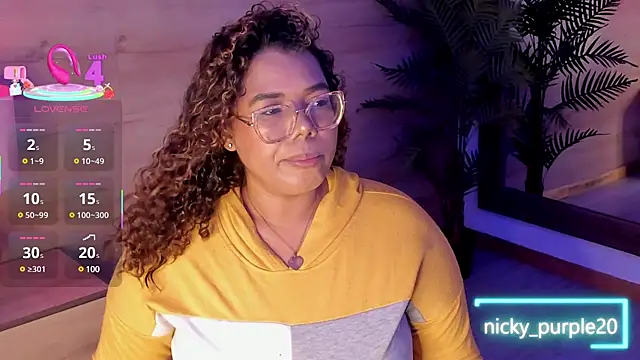  nickypurple  online show from 02-13-25, 12:11