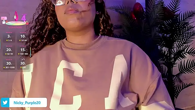  nickypurple  online show from 02-21-25, 12:06